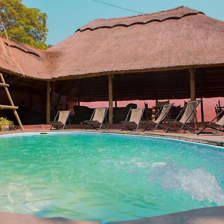 Lusaka Backpackers Hostel Екстериор снимка