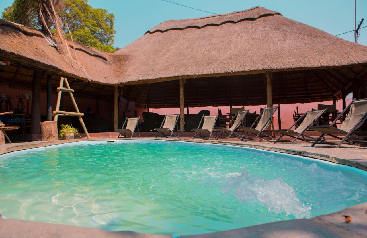 Lusaka Backpackers Hostel Екстериор снимка