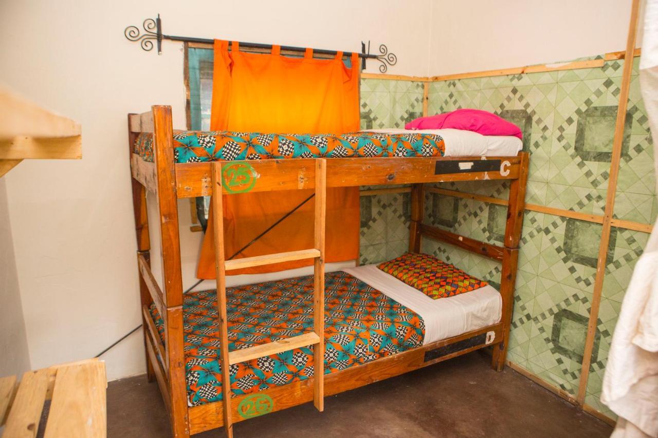Lusaka Backpackers Hostel Екстериор снимка
