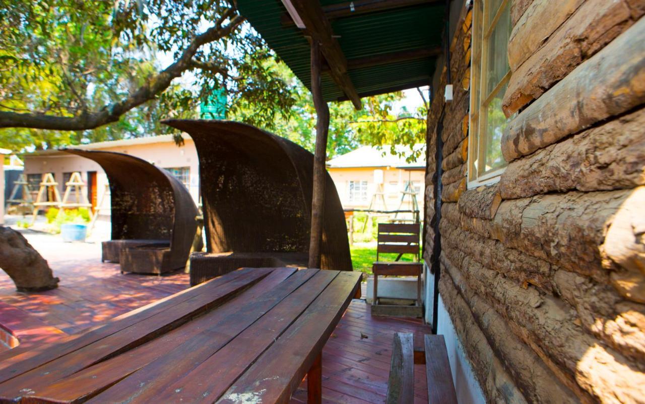 Lusaka Backpackers Hostel Екстериор снимка
