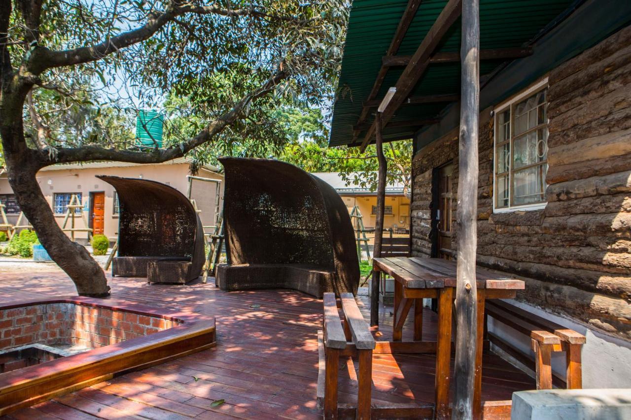 Lusaka Backpackers Hostel Екстериор снимка